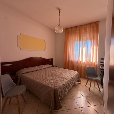 Grifone Hotel Перуджа Екстериор снимка