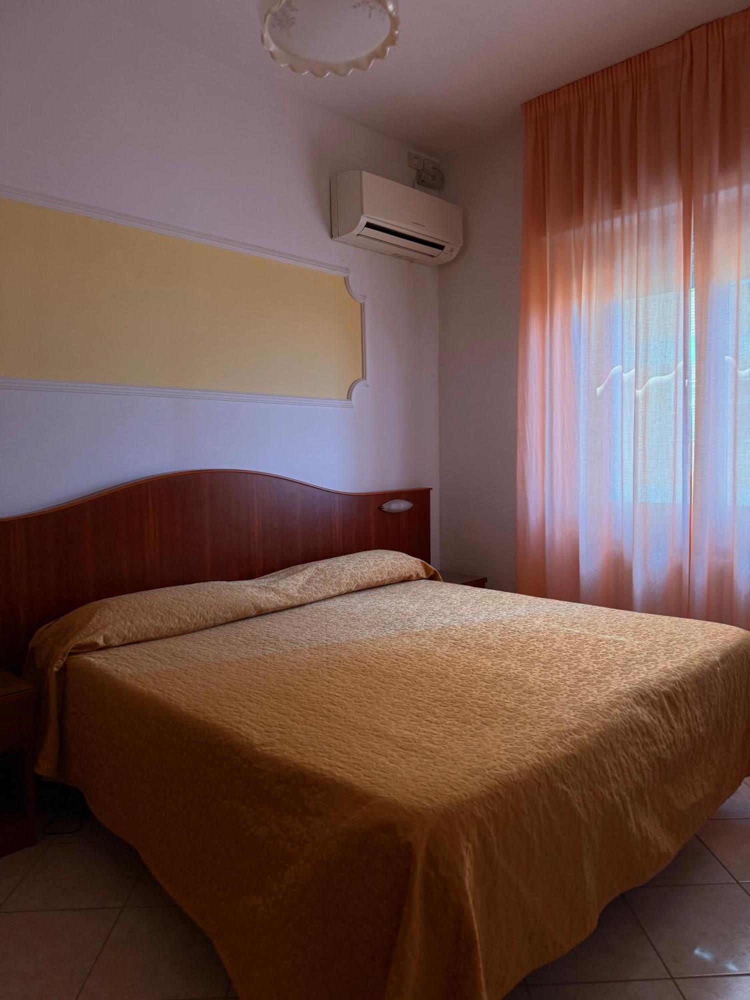 Grifone Hotel Перуджа Екстериор снимка