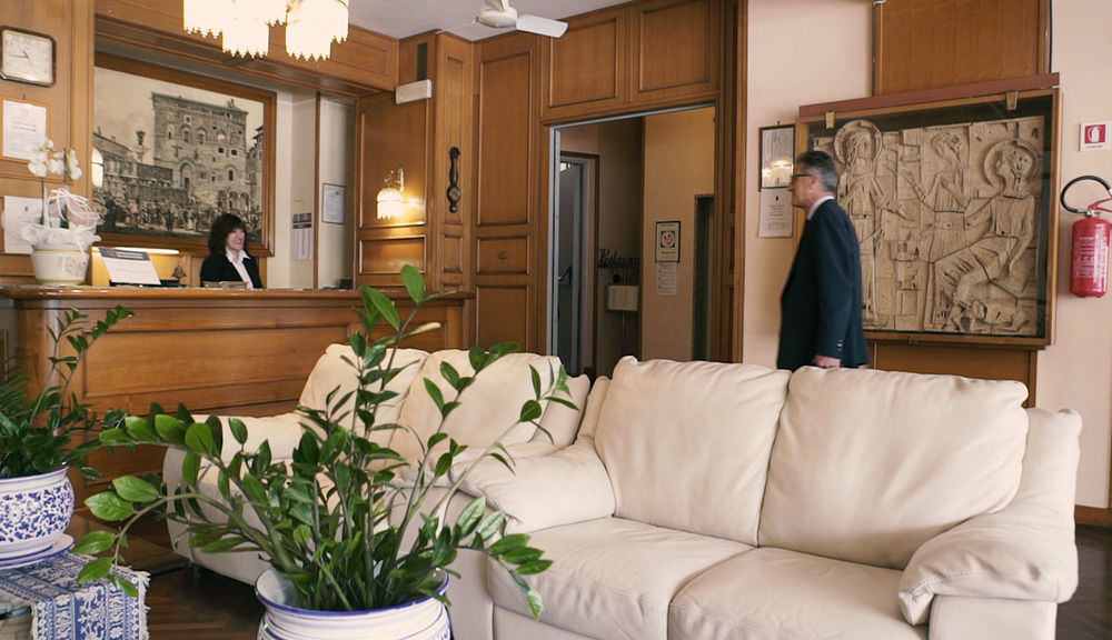 Grifone Hotel Перуджа Екстериор снимка